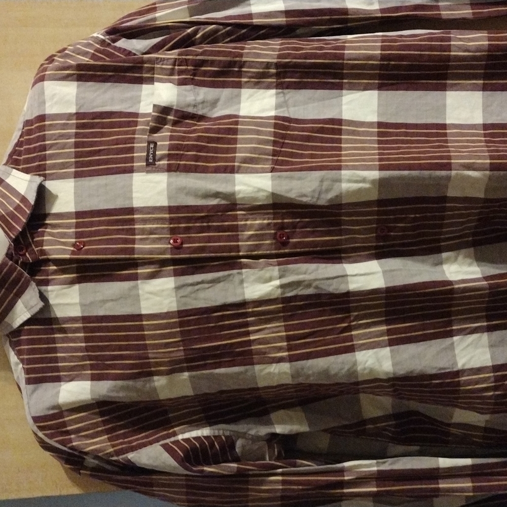 Enyce XXL long sleeve button down.  B41